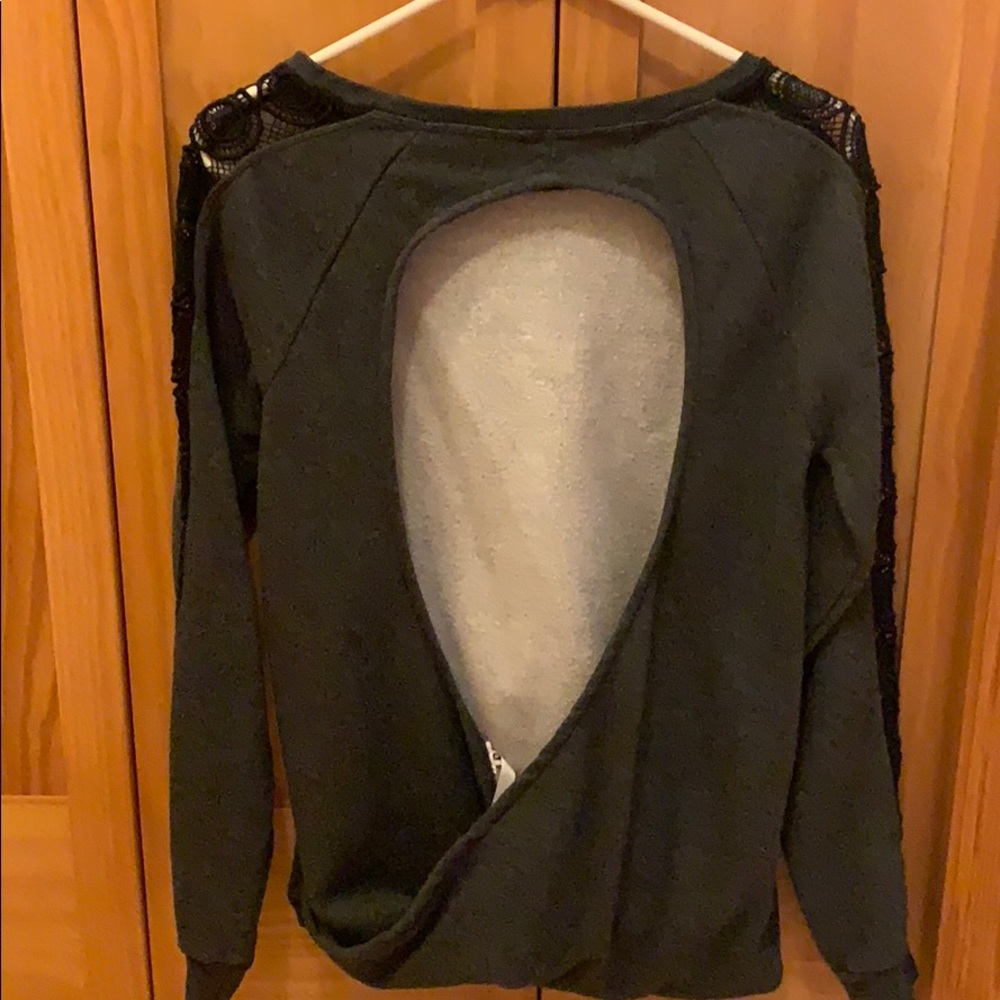 Fabletics sweatshirt - Picture 2 of 2
